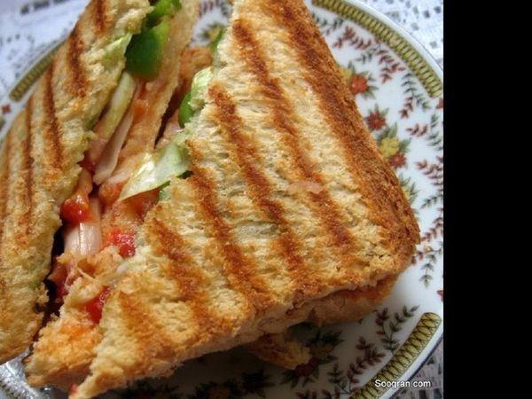  दो तरह की सैंडविच' बनाने की रेसिपी